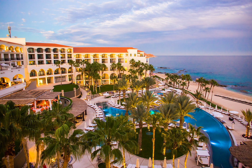 Edmonton - Los Cabos​